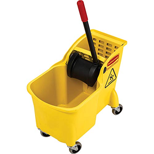 Rubbermaid Commercial Products, Cubo de trapeador con escurridor sobre Ruedas, Cubo de trapeador Todo en uno, Resistente, Amarillo, 31 Cuartos